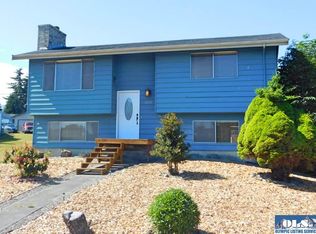 1626 W 5th St, Port Angeles, WA 98363