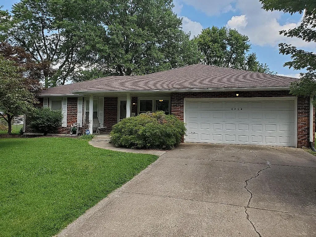 3214 Newell Dr photo 1