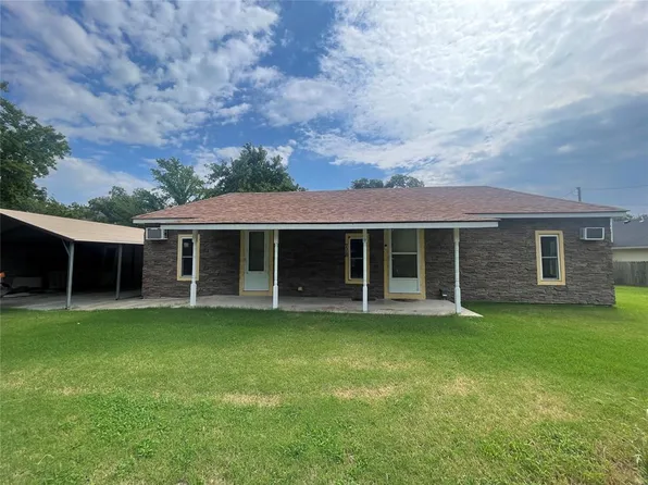 718 N G St, Eufaula, OK 74432