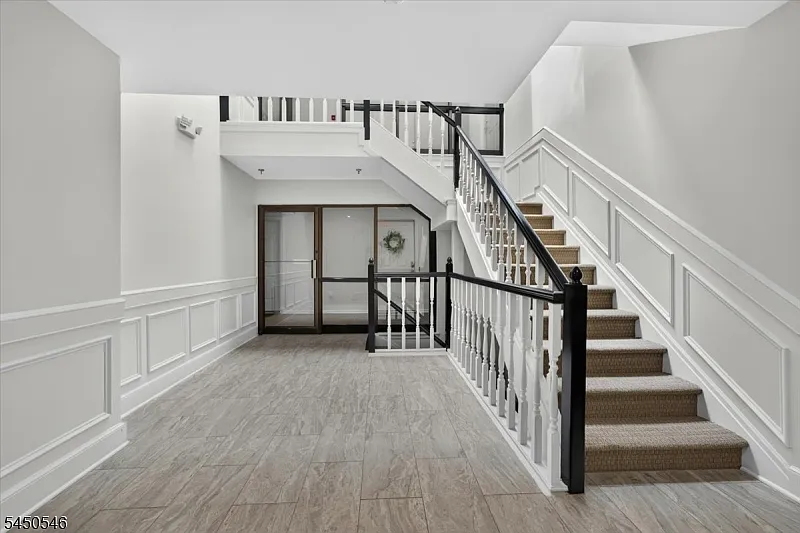 1 bed, 1.0 bath, $2,600 — Photo 4