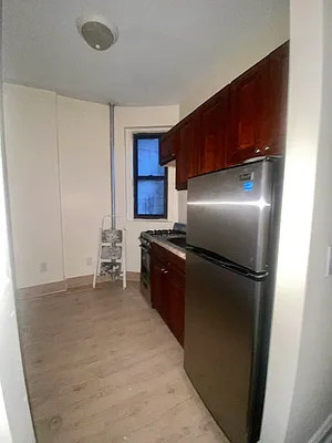 Rented by Urban Real Estate Property Group Inc | media 2
