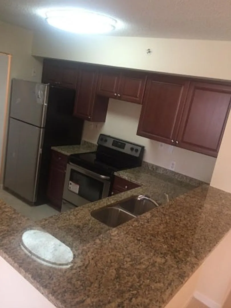 7912 Sonoma Springs Circle 107, Lake Worth (Unincorporated) , Fl 33463 - 7931 — Photo 2