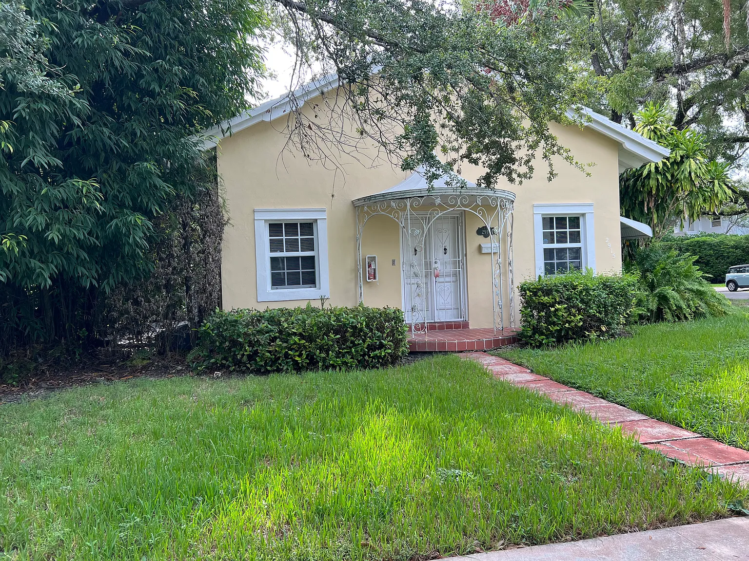 2 bed, 1250 sqft, $3,450 — Photo 1
