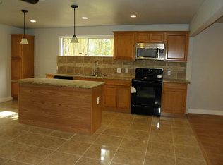 5910 Leon St, Houston, TX 77009