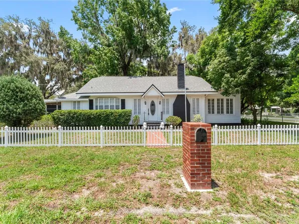 38803 6th Ave, Zephyrhills, FL 33542