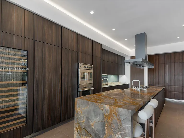 508 W Dilido Dr — Photo 19