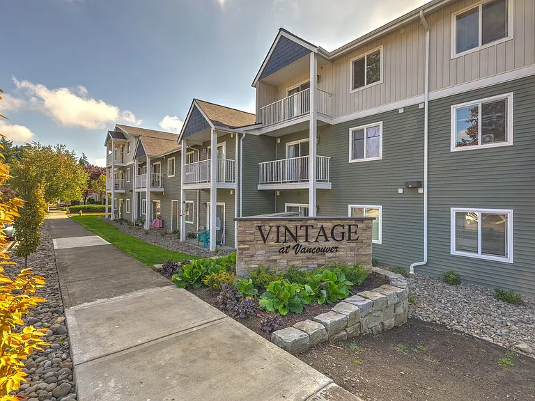 Vintage at Vancouver — Photo 48