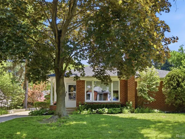 3029 Guilford Dr, Royal Oak, MI 48073