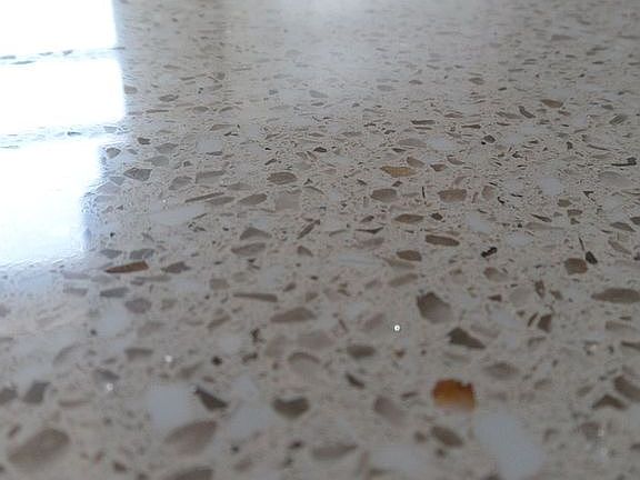 Recycled glass countertop