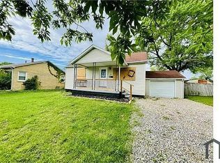 23 Gloria St, Cahokia, IL 62206