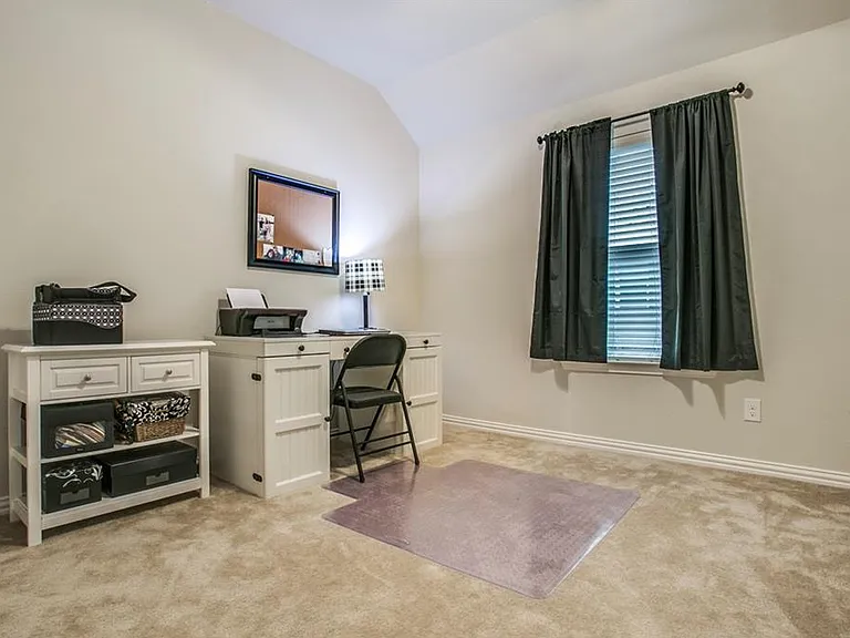 929 Jamesville Ln — Photo 20