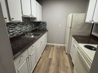 340 Putnam St APT 2C, Bridgeport, CT 06608