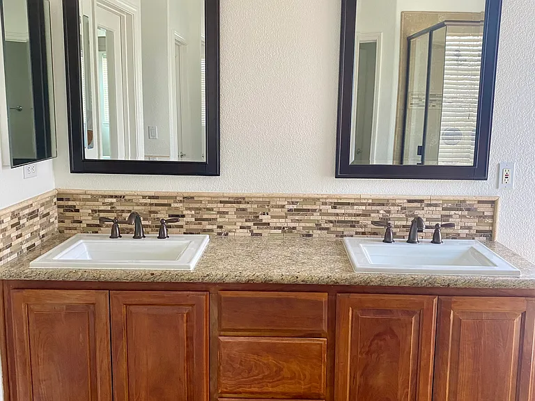 3073 Mammoth Way — Photo 44