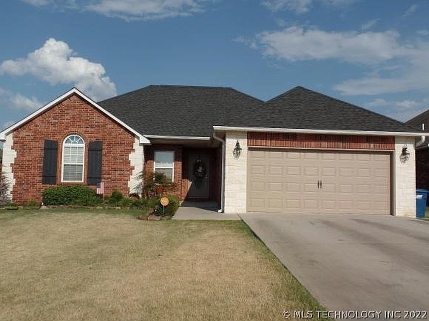 1st image of 2216 Apple Blossom Ave