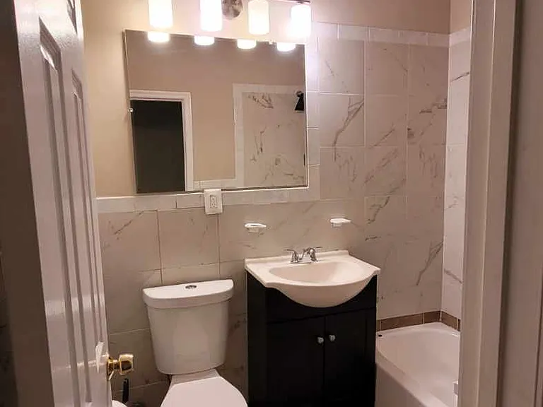 1005 Edmondson Ave — Photo 3
