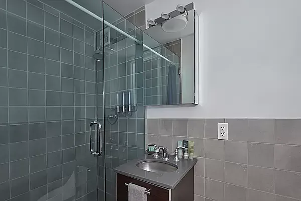 Rented by BLU Real Estate | media 15