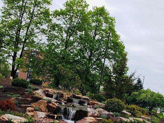 4th image of 606 E Woodland Park #509