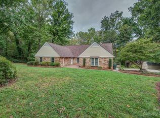 339 Whitethorn Dr, Gastonia, NC 28054