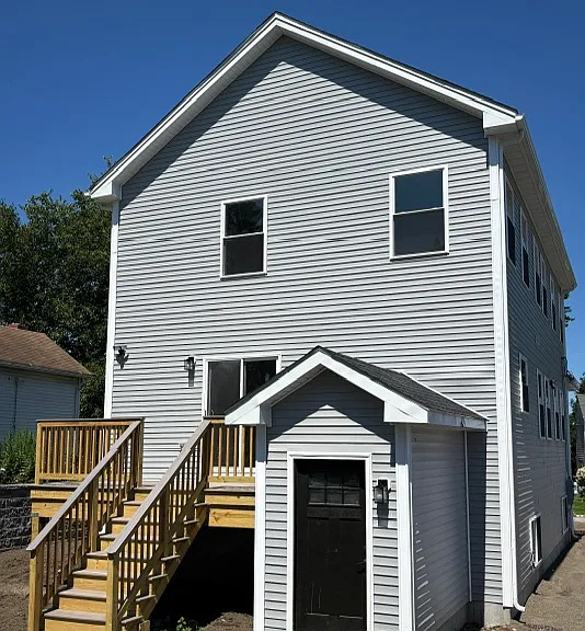 73 King St #2 — Photo 1