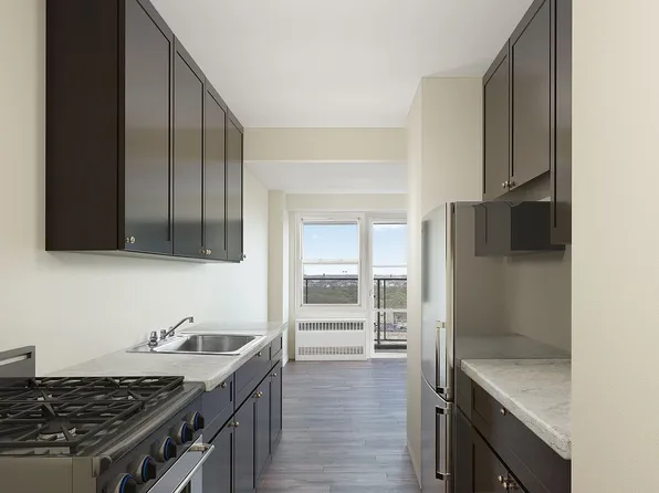 2550 Olinville Ave APT 14E, Bronx, NY 10467