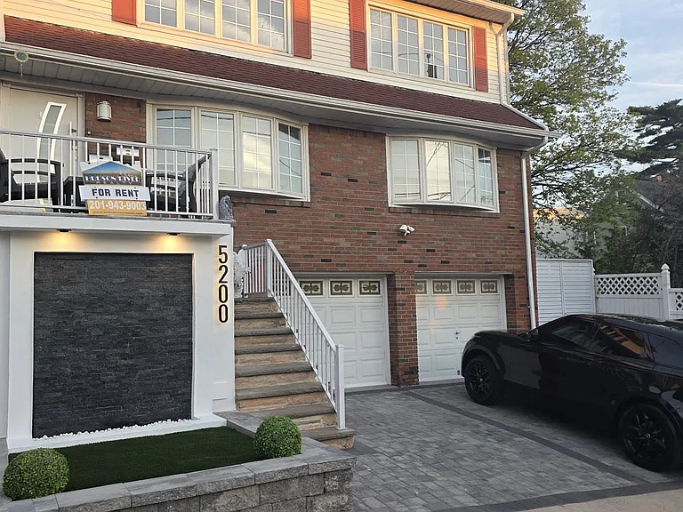 5200 Meadowview Ave #2 — Photo 35