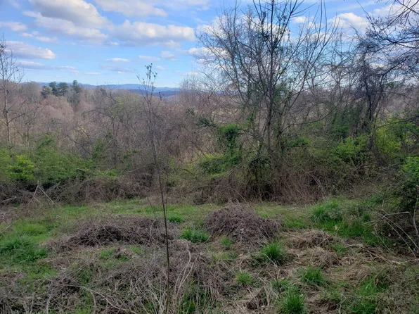 394 Wilcox Cir, Jonesborough, TN 37659