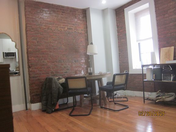 3rd image of 383 S 3rd St APT 3