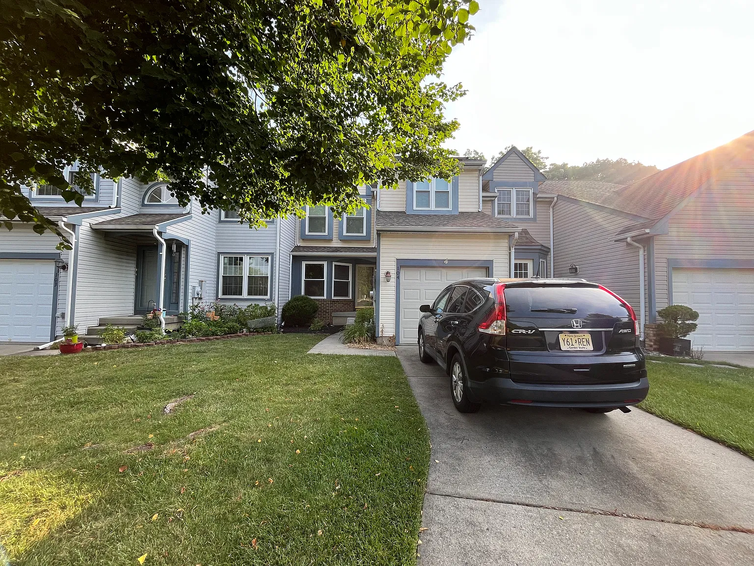 2 bed, 1600 sqft, $3,200 — Photo 1
