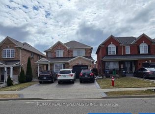 35 Triple Crown Dr, Brampton, ON L6S 0A4