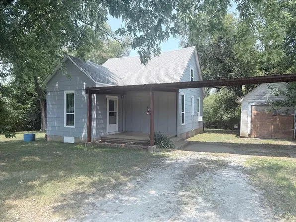 3785 County Road 4060, Independence, KS 67301