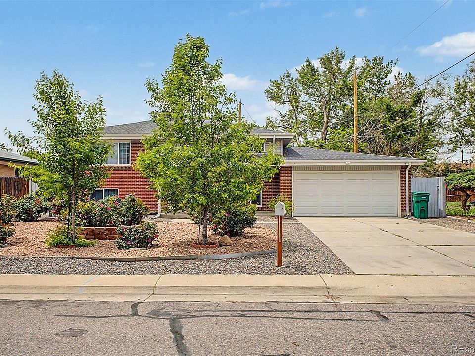1st image of 933 Newcombe Street