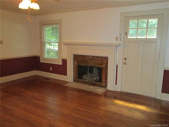 3rd image of 122 N East End Ave