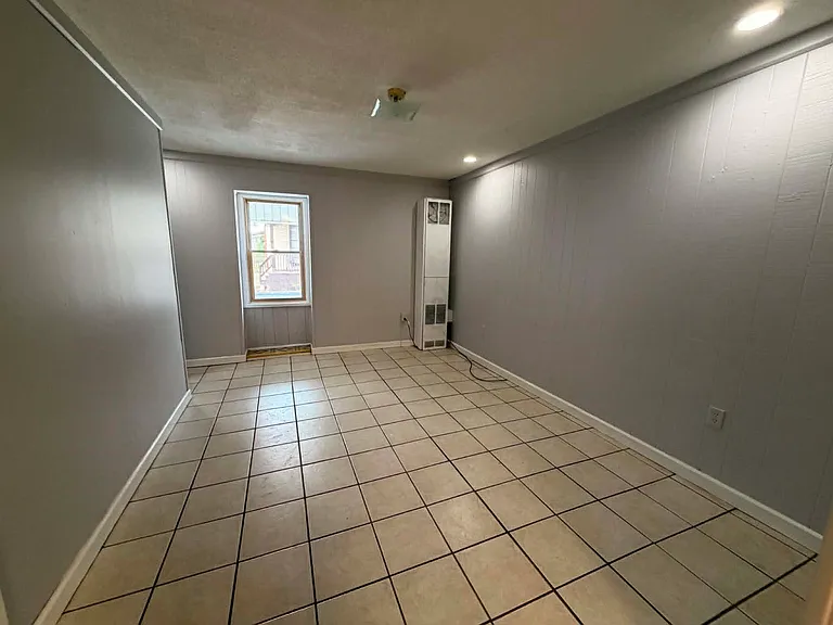 74 Franklin St #74 — Photo 2