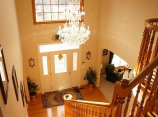 5 Candlewood Ln, North Barrington, IL