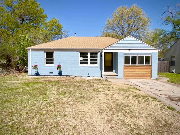 621 S Drury Ln, Wichita, KS 67207