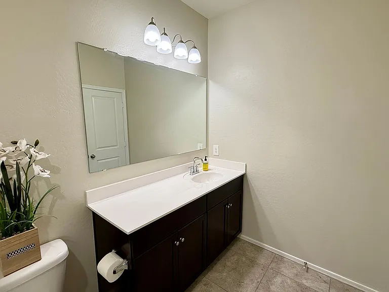 2207 S 46th St — Photo 25