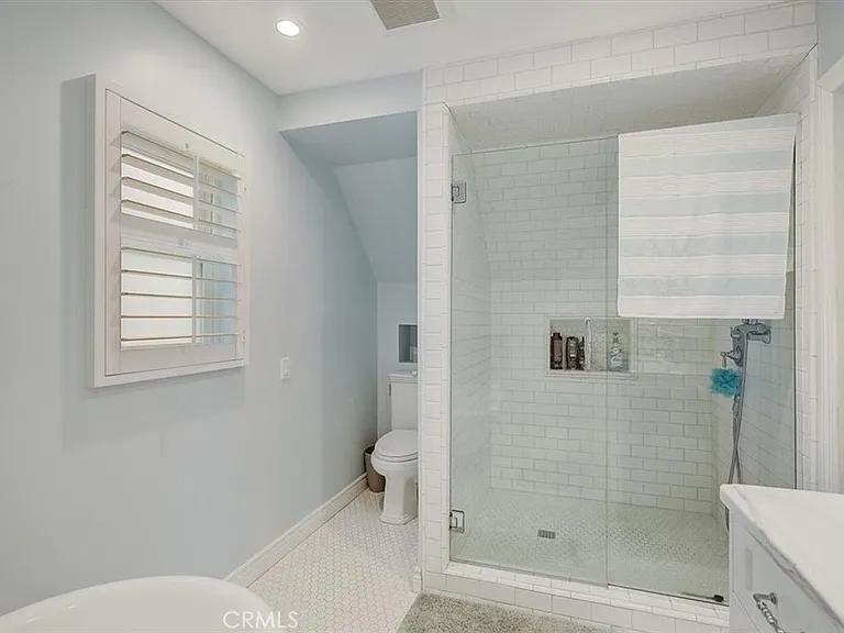 2128 Miramar Dr — Photo 31