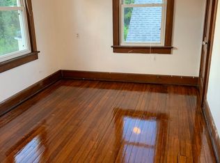 701 6th St APT 1, Fairmont, WV 26554