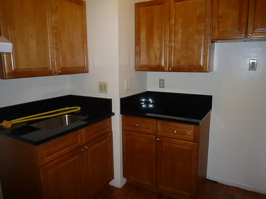 Rented by New Yorker Realty | media 33