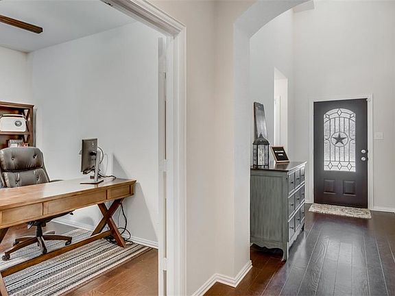 4th image of 1813 Whistler Dr