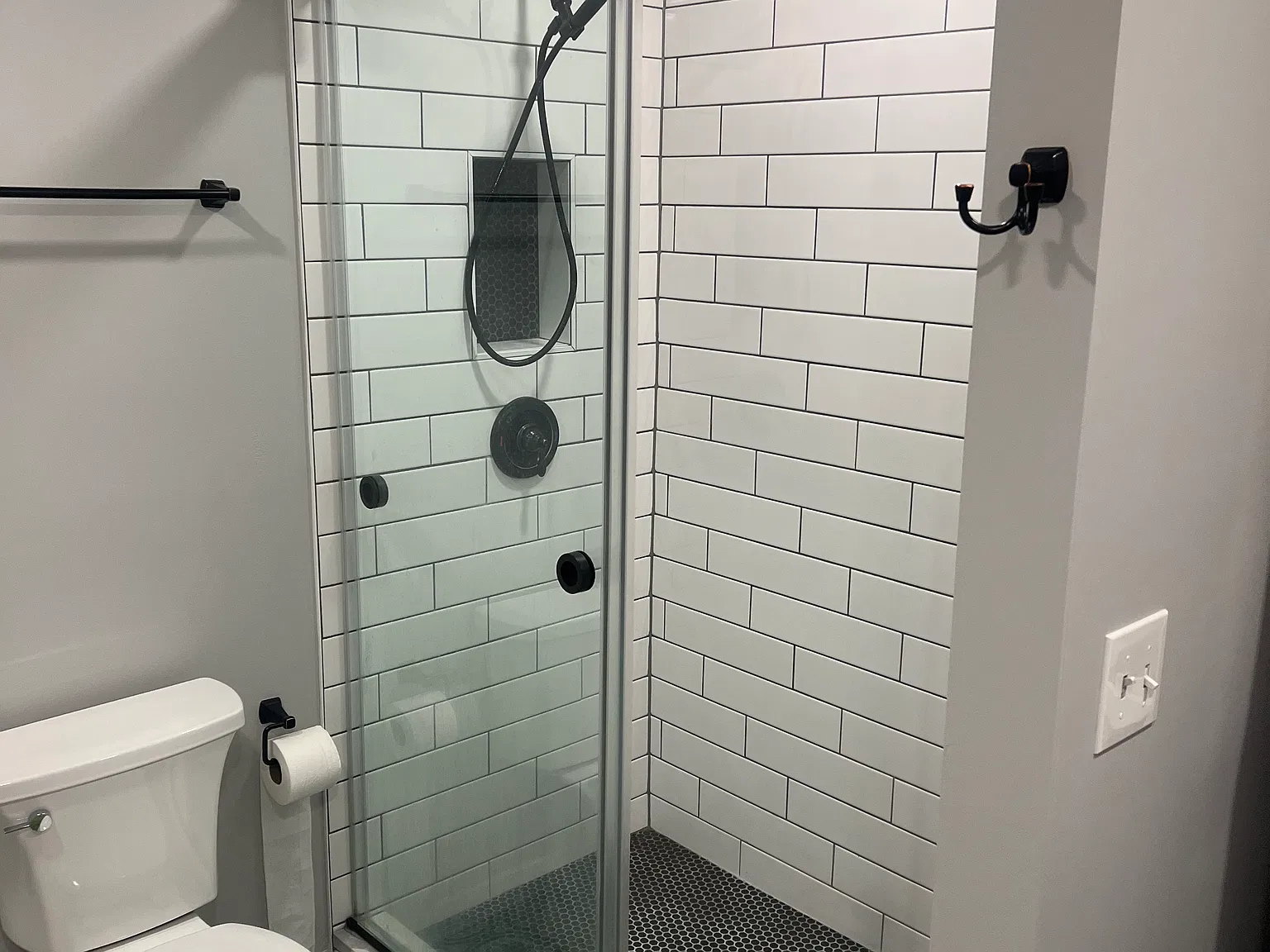 1550 Ritchie Ln — Photo 2