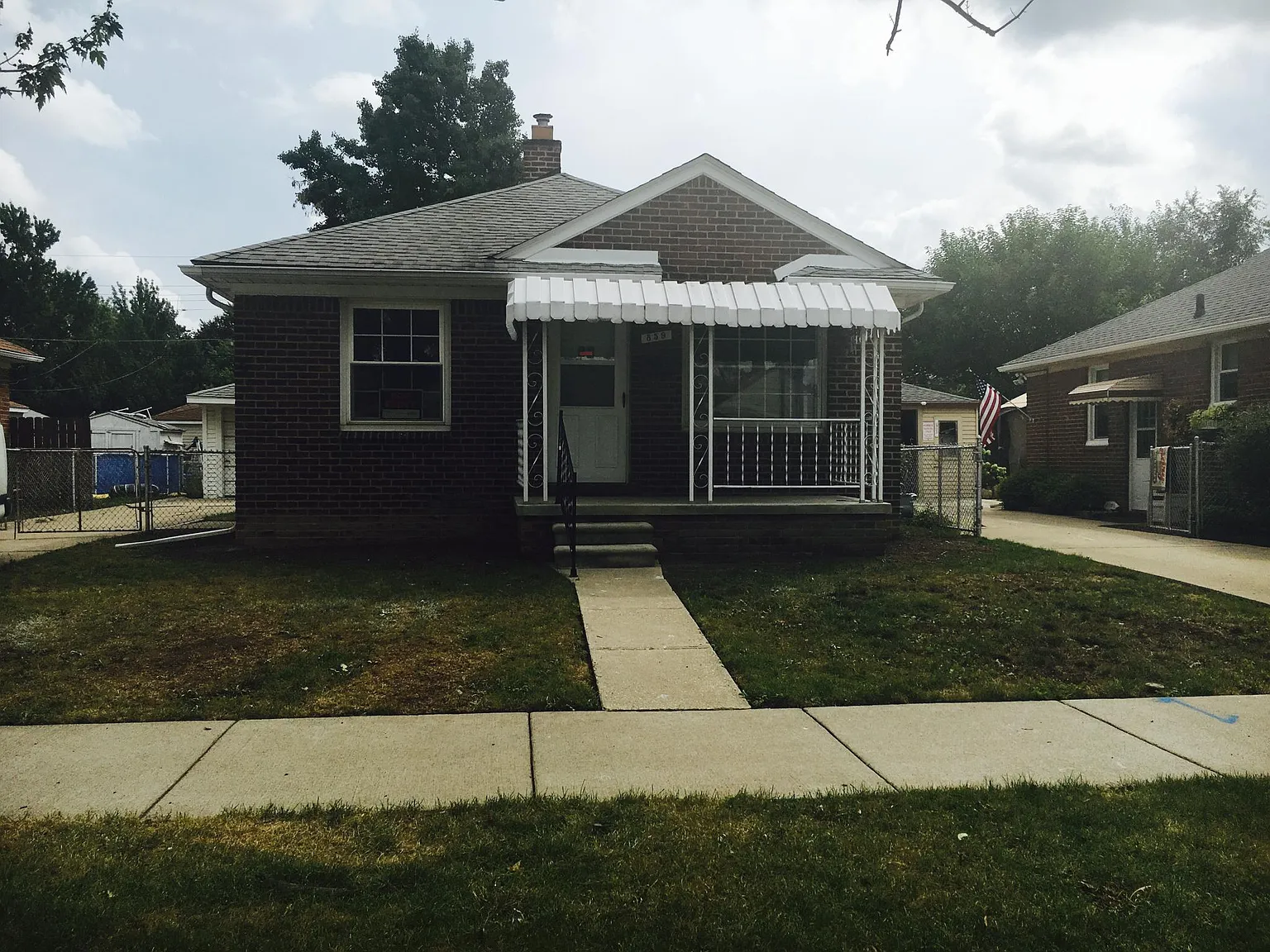 859 Capitol Ave photo 1