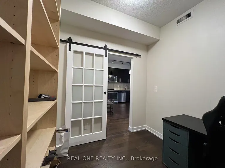 510 Curran Pl #1410 — Photo 6