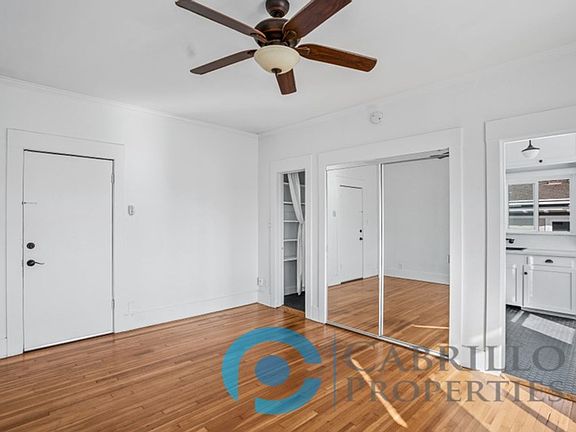 5th image of 401 Juniper St #206
