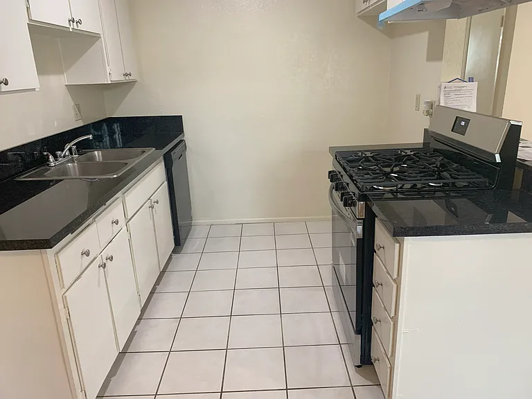 6552 Westpark Pl — Photo 4