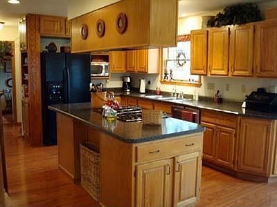 1st image of 3302 Treaty Dr