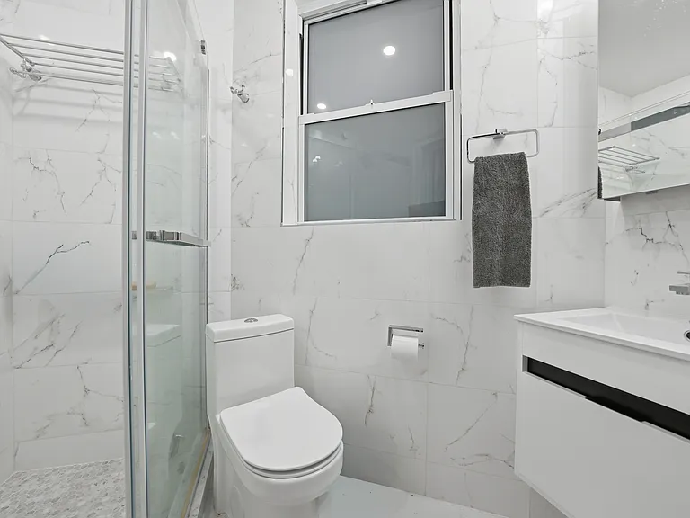 50 E 72nd St #10B — Photo 13