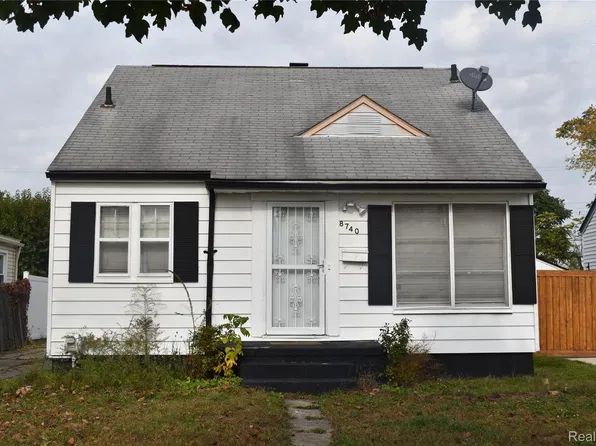 8740 Leroy St, Oak Park, MI 48237