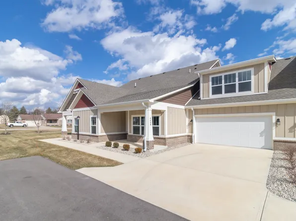 4408 W Preserve Pass, New Palestine, IN 46163