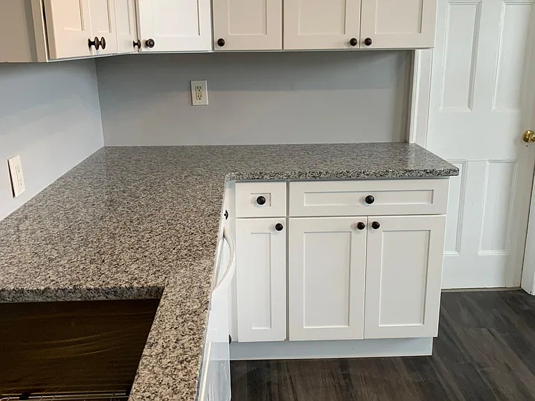 180 Williams St #2 — Photo 8